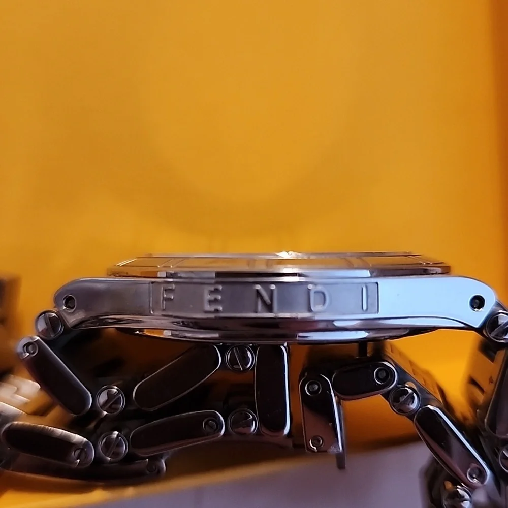 Brand New Fendi watch High Speed 4600M - Picture 7 of 13